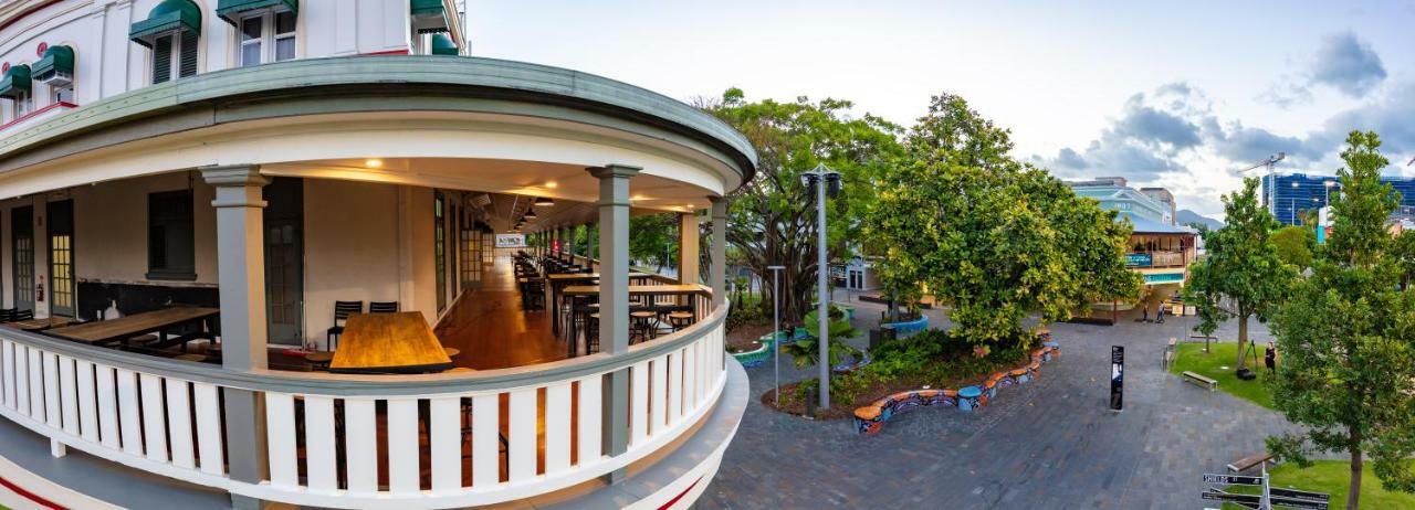 Hides Hotel Кернс Екстериор снимка